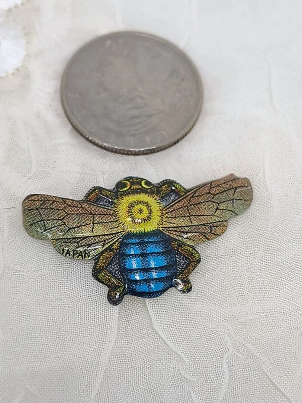 1950s Carnival Prizes Tin Litho Toy Badge Pin Bee Japan